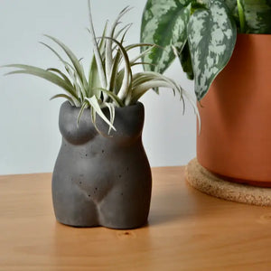 body pot plant Linda Makess- Female Body planter – Danger Bainbridge