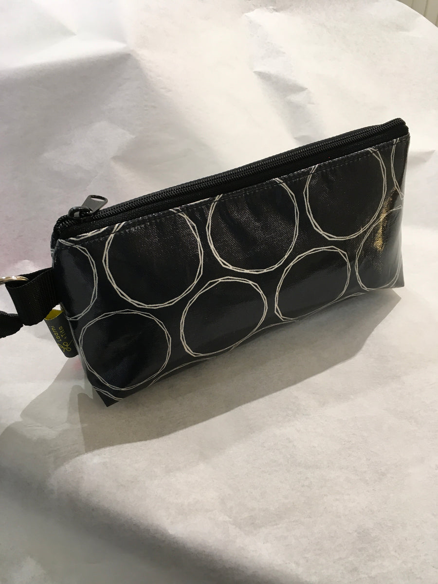 Laarni & Tita- Make Up Bag